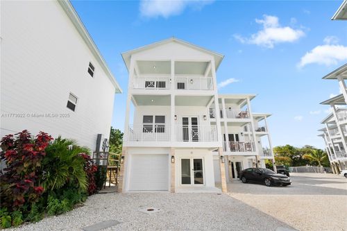 12-84745 Old Hwy, Islamorada, FL, 33036-3405 | Card Image