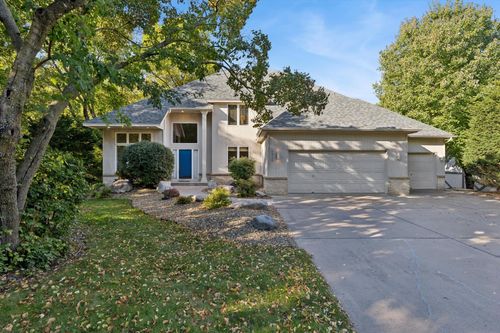 1312 Summit Oaks Dr, Burnsville, MN, 55337-4715 | Card Image