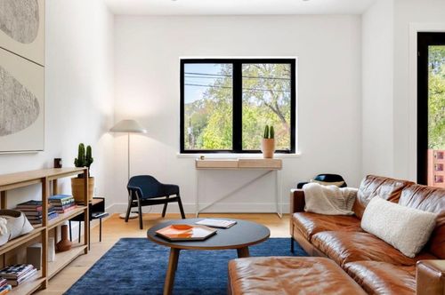 1311 Deloney St, Austin, TX, 78721-1926 | Card Image