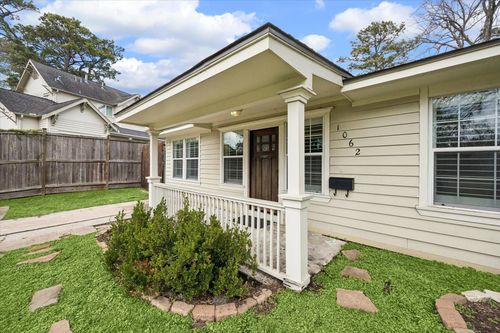 1062 W 41st St, Houston, TX, 77018-5202 | Card Image