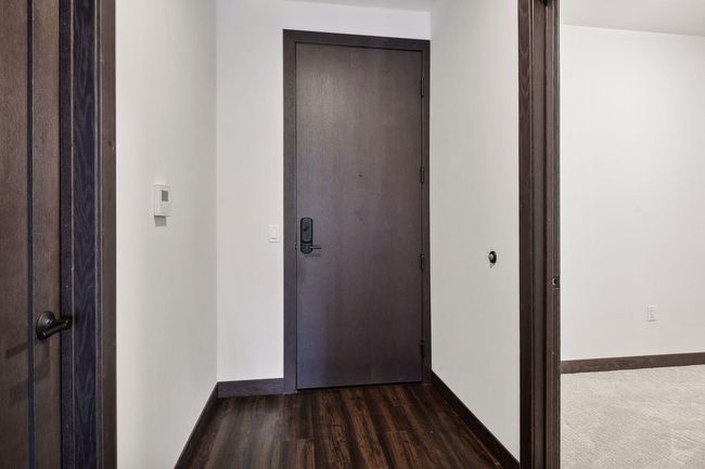 APT-204 - 253 Lake St E, Condo with 1 bedrooms, 1 bathrooms and null parking in Wayzata MN | Image 4
