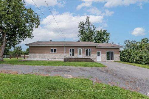 20169 Beaupre Rd, Green Valley, ON, K0C1L0 | Card Image