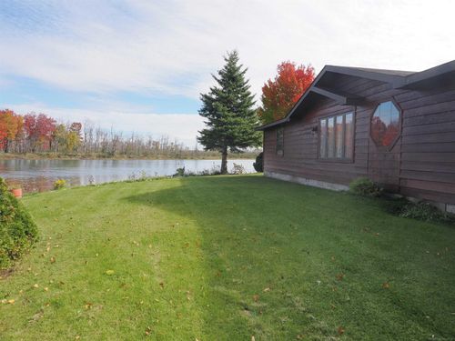 2039 S Riverside Dr, Sault Sainte Marie, MI, 49783 | Card Image