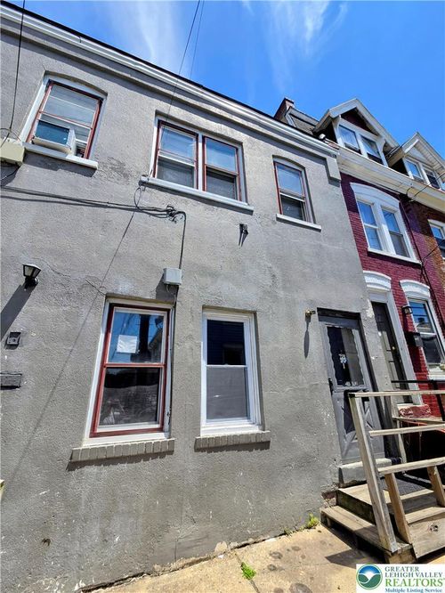 1-223 N Fountain St, Allentown, PA, 18102-5094 | Card Image