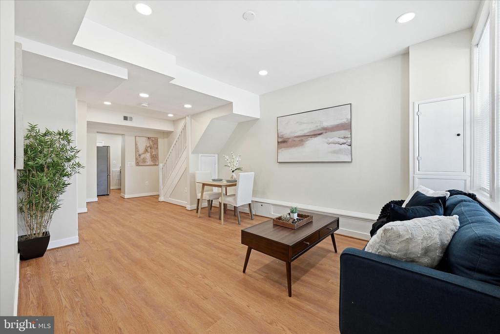 Residential in WASHINGTON 3