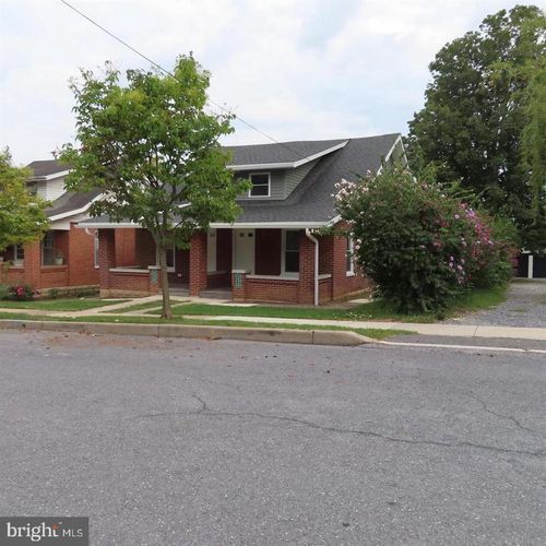 228 &amp; 230 Rowe Avenue, GREENCASTLE, PA, 17225 | Card Image