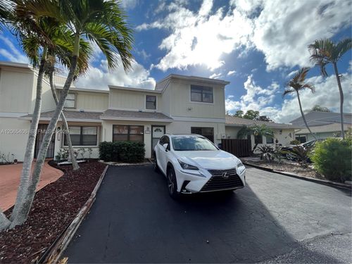 5170 Tennis Ln, Delray Beach, FL, 33484-6635 | Card Image