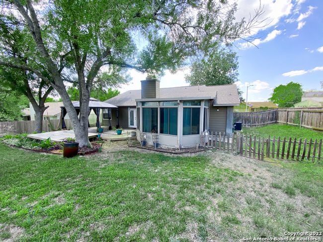 10348 Flatland Trl, House other with 3 bedrooms, 2 bathrooms and null parking in Converse TX | Image 24
