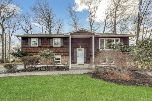 24 Gerke Ave, New City, NY, 10956-7043 | Card Image