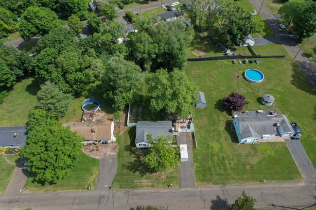 26 Clear Lake Rd, House other with 3 bedrooms, 1 bathrooms and null parking in North Branford CT | Image 31
