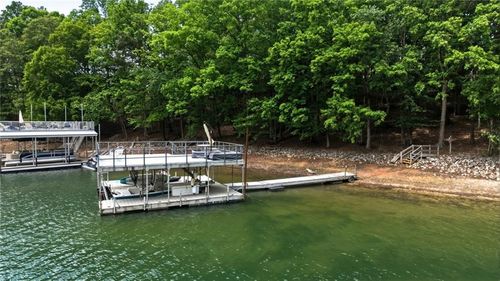 6421 Arborwood Dr, Flowery Branch, GA, 30542-2608 | Card Image