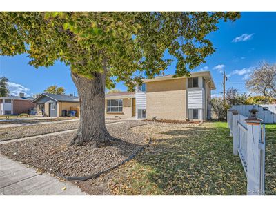 3055 Carson St, House other with 3 bedrooms, 1 bathrooms and null parking in Aurora CO | Image 3