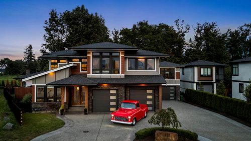 6432 Fairway St, Chilliwack, BC, V2R0Z8 | Card Image