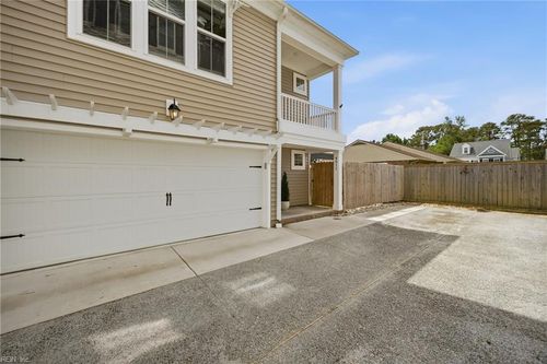 4511 Lee Ave, Virginia Beach, VA, 23455-1422 | Card Image