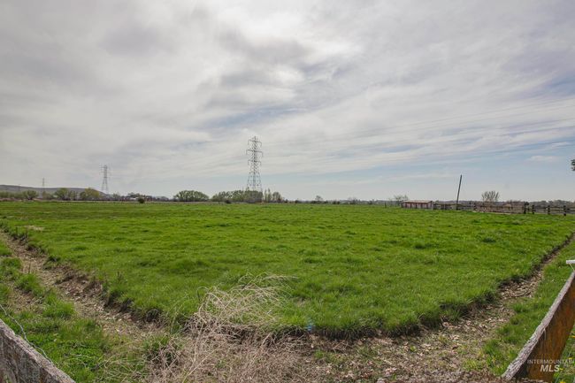 8970 Hurd Ln, House other with 3 bedrooms, 2 bathrooms and 4 parking in Payette ID | Image 26
