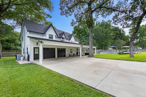 819 Sentinel Oaks, Pinehurst, TX, 77362-4021 | Card Image