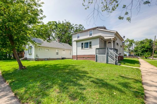 304 Powell Ave, Waukegan, IL, 60085-6348 | Card Image