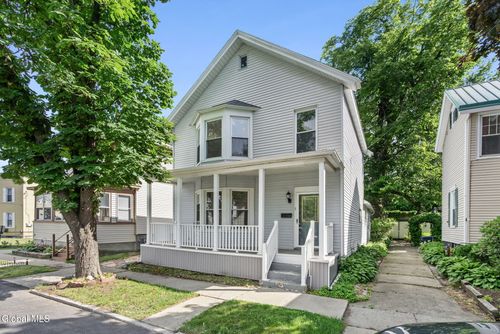 3 Ball Pl, Watervliet, NY, 12189-1609 | Card Image
