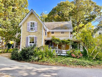 51 Rural Circle, House other with 3 bedrooms, 1 bathrooms and null parking in Oak Bluffs MA | Image 2