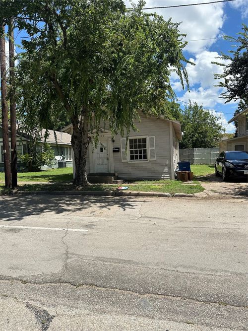 804 N Sherman St, Ennis, TX, 75119-3030 | Card Image