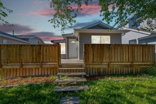 125 Taradale Close Ne, Calgary, AB, T3J3E7 | Card Image