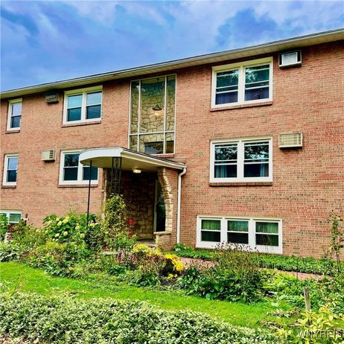 7-6321 W Quaker St, Orchard Park, NY, 14127-2349 | Card Image
