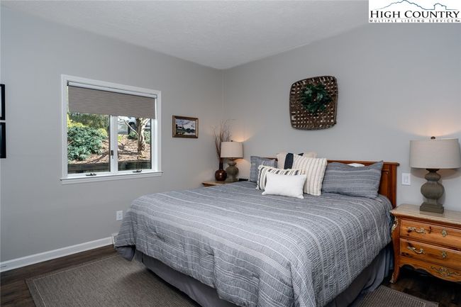 ROBIN-2 - 934 Chetola Lake Drive, Condo with 2 bedrooms, 2 bathrooms and null parking in Blowing Rock NC | Image 24