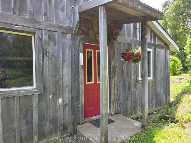 1537 Tulip Rd, House other with 2 bedrooms, 1 bathrooms and 4 parking in Algonquin Highlands ON | Image 4