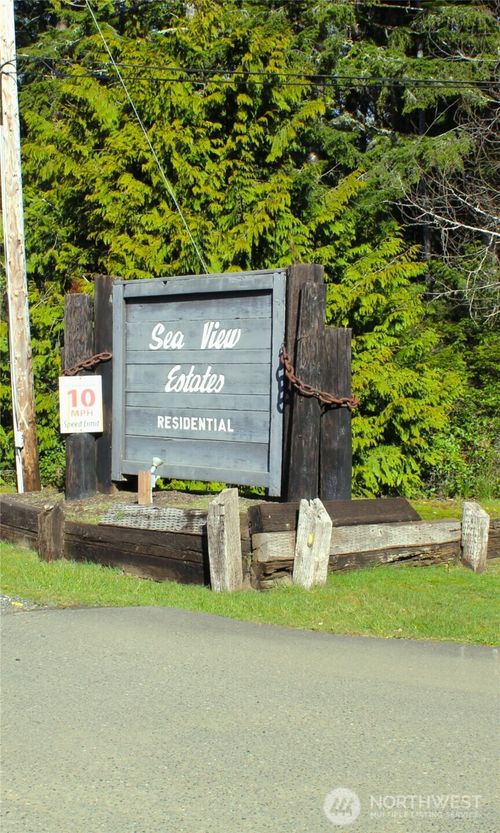 43 Dolphin Ln, Copalis Beach, WA, 98535-1216 | Card Image