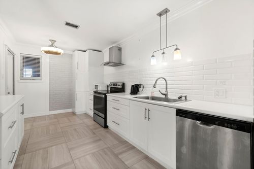 apt-14-2824 Briarhurst Dr, Houston, TX, 77057-5330 | Card Image