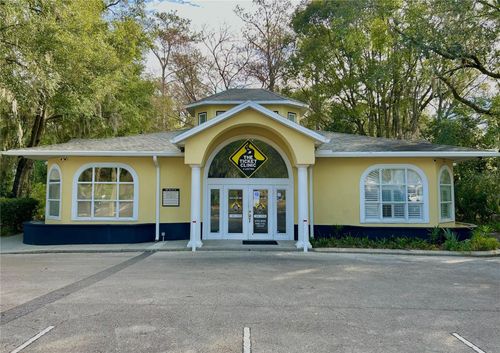 a-1927 Nw 13th St, Gainesville, FL, 32609-3412 | Card Image