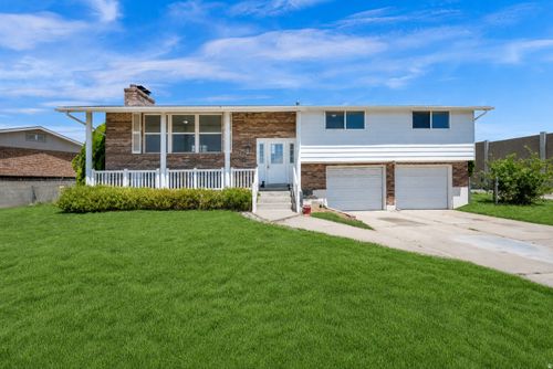 1453 Valhalla Dr, Clearfield, UT, 84015-1357 | Card Image