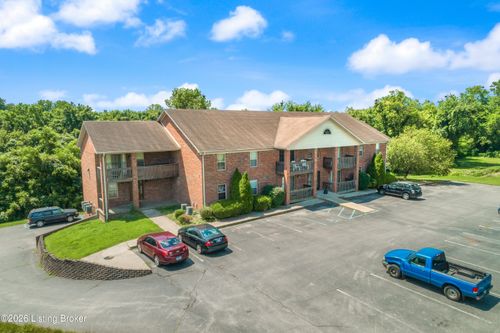 104-907 E Hackberry St, Salem, IN, 47167-9688 | Card Image