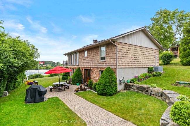 210 Thompson Rd, House other with 3 bedrooms, 2 bathrooms and 6 parking in Keene ON | Image 10