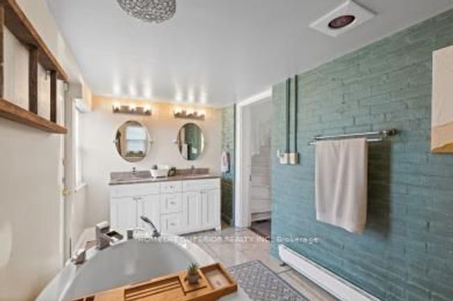 220 Moira St W, House other with 4 bedrooms, 3 bathrooms and 8 parking in Belleville ON | Image 20