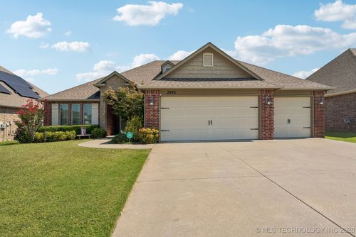 2445 Oak Ave, Broken Arrow, OK, 74012-6891 | Card Image