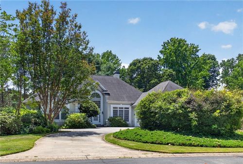 213 Hawick Ln, Mcdonough, GA, 30253-4236 | Card Image