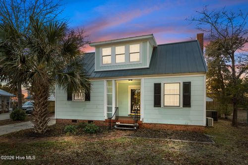 115 Noyes Ave, Morehead City, NC, 28557-3231 | Card Image