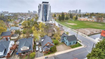 901 - 160 King St N, House attached with 2 bedrooms, 2 bathrooms and null parking in Waterloo ON | Image 2