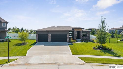 10514 S 103rd St, Papillion, NE, 68046-5872 | Card Image