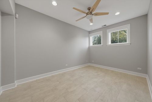 11361 W Plainfield Rd, Indian Head Park, IL, 60525-3737 | Card Image