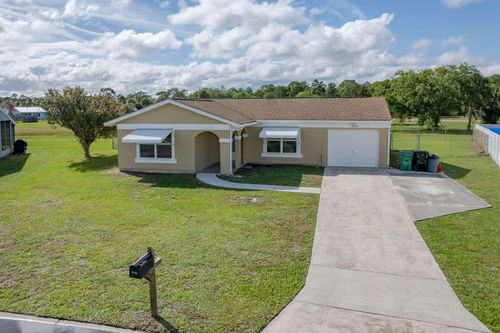 2042 Se Oxmoor Ter, Port St Lucie, FL, 34952-8831 | Card Image