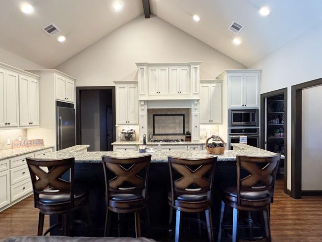 Kitchen | Image 8