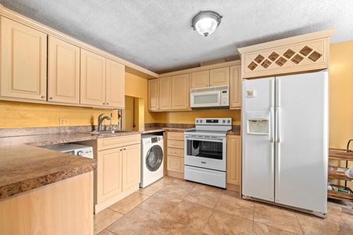 a-831 Salem Lane, Lake Worth, FL, 33467 | Card Image