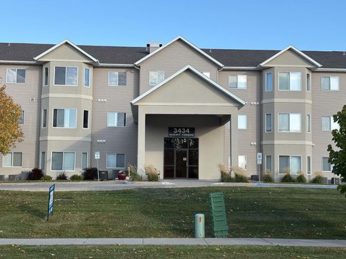 234-3434 28th St S, Fargo, ND, 58104-4906 | Card Image