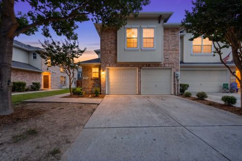 10122 Summit Run Dr, Frisco, TX, 75035-4725 | Card Image