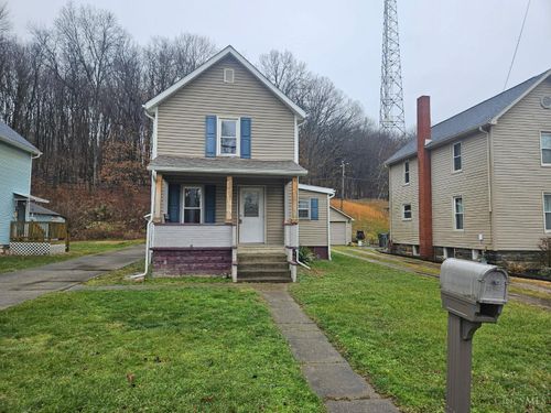 6797 Short Drive Rd Ne, Dover, OH, 44622-7688 | Card Image