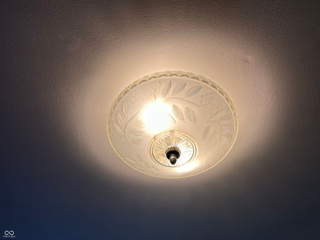 One of the 3 matching BR lights. | Image 42