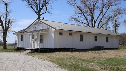 13975 Nw Highway 31, Garnett, KS, 66032-8816 | Card Image