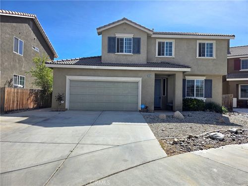 15647 Choctaw Ct, Victorville, CA, 92395 | Card Image